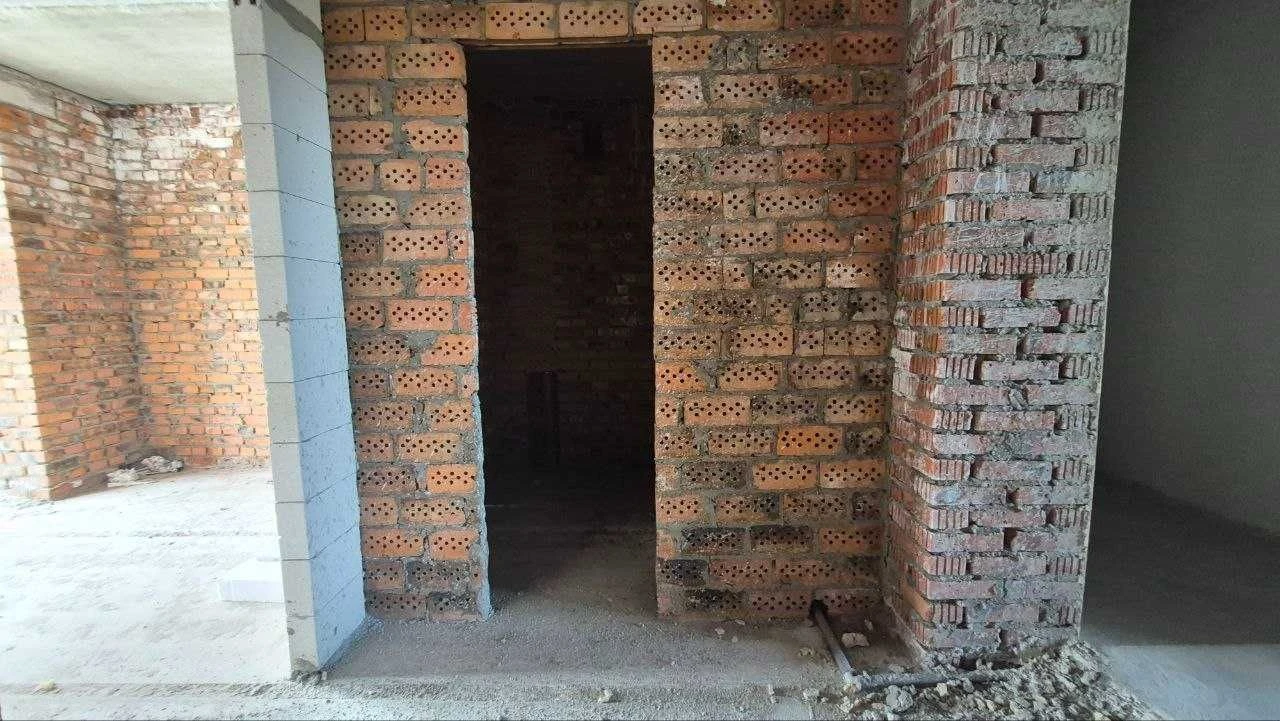 1-room new construction in a modern residential complex in the center of the city of Starokostantyniv