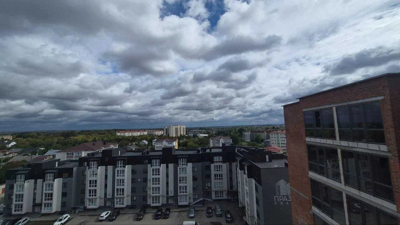 1-room new construction in a modern residential complex in the center of the city of Starokostantyniv