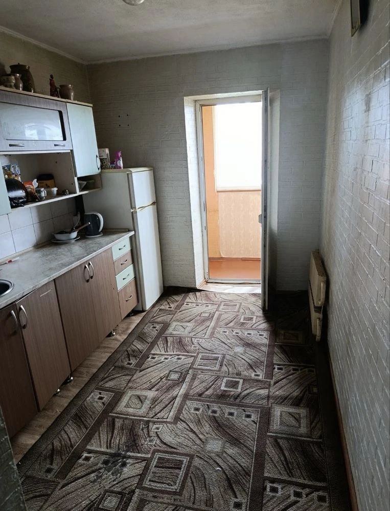 Продам трикімнатну квартиру