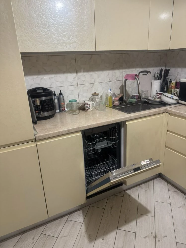 Продам 3 кім квартиру в центрі