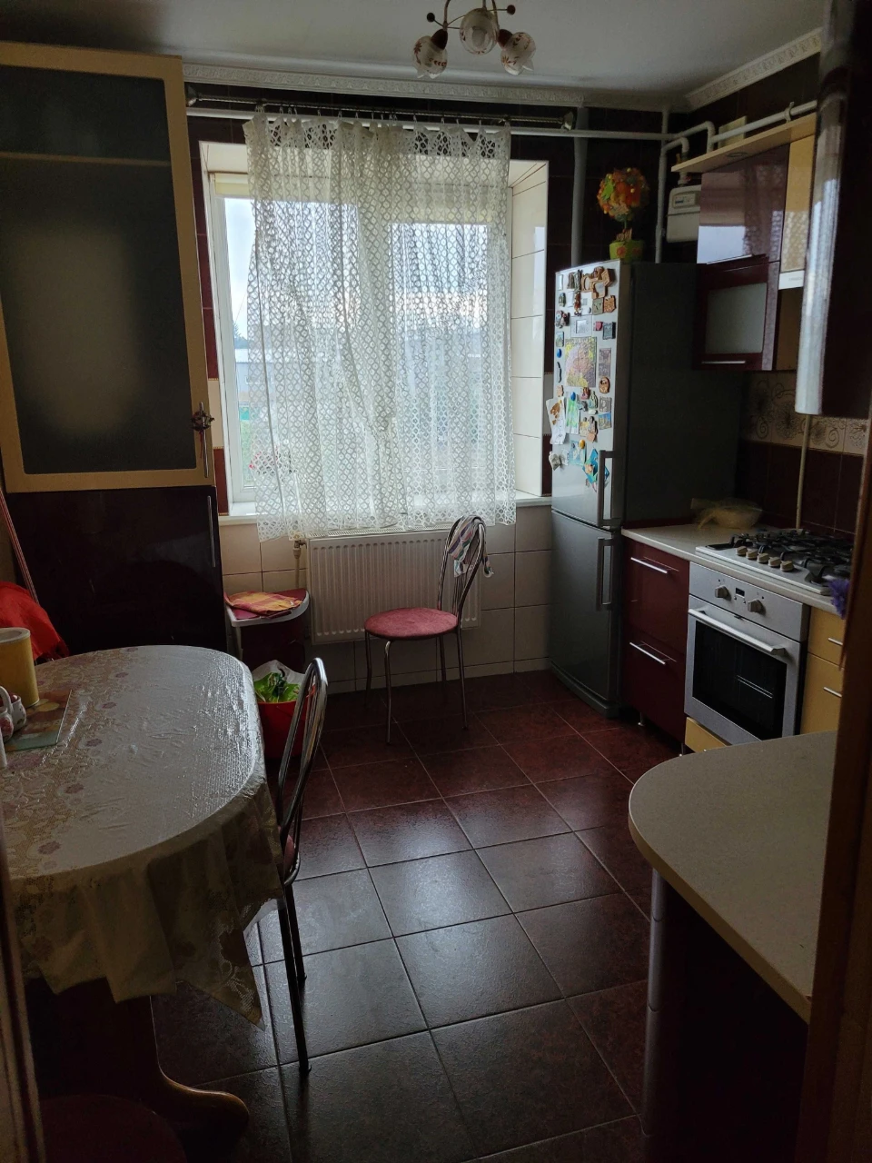 Продается меблированная 3-комнатная квартира в городе Шепетівка