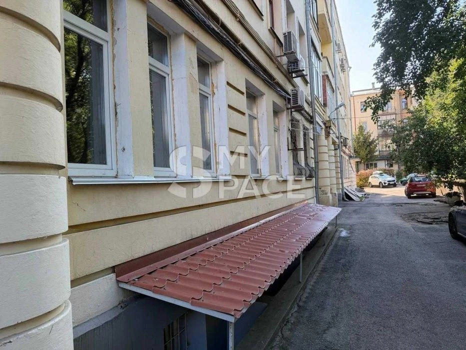 Center! Unique 3k apartment. Shevechenko Park, Skoropadsky