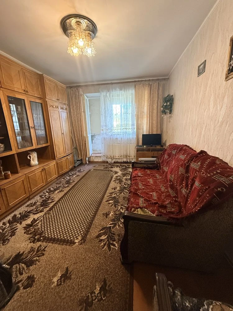 Продам 3 кімнатну квартиру з індивідуальним опаленням