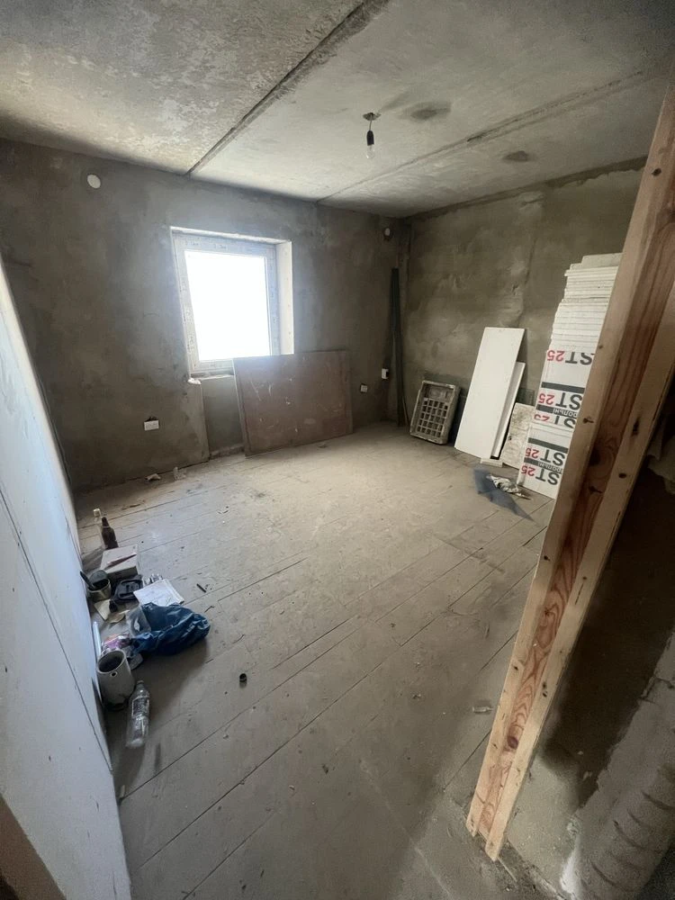 Продам квартиру в центрі міста з окремим входом