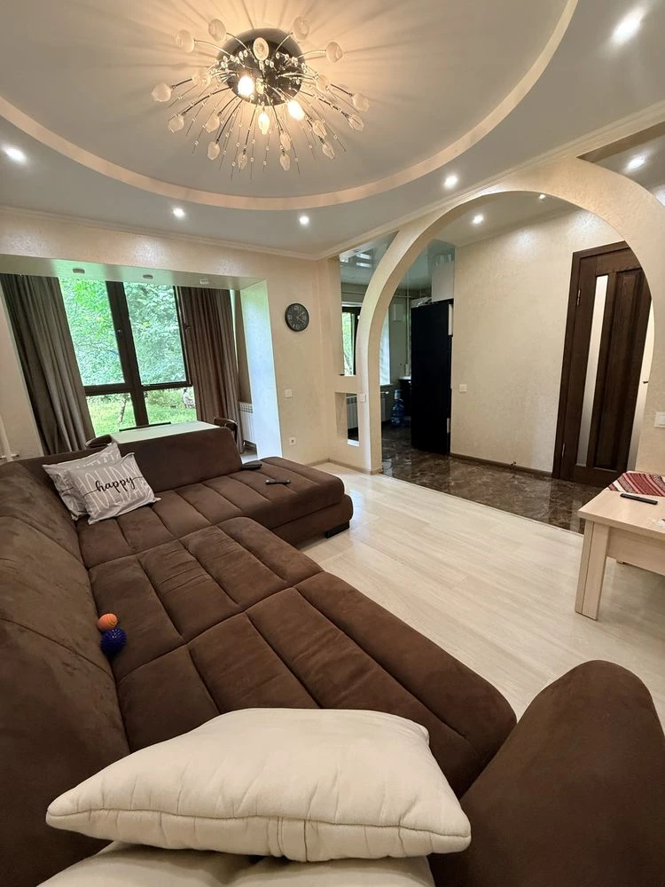 For Sale: Luxury 3-bedroom apartment