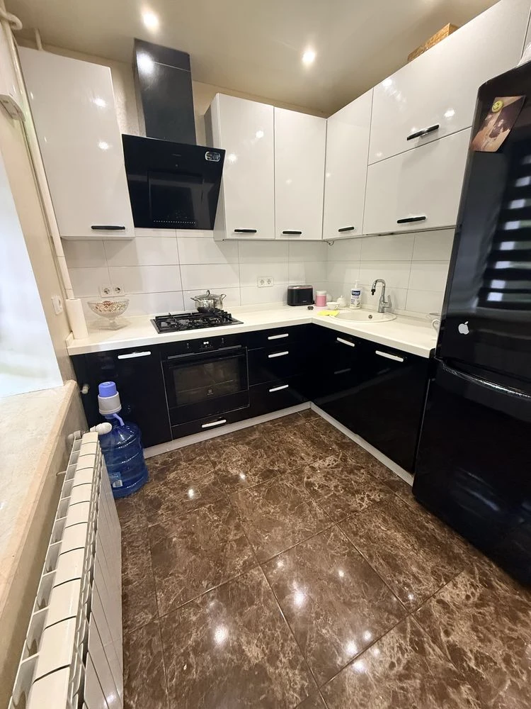 For Sale: Luxury 3-bedroom apartment