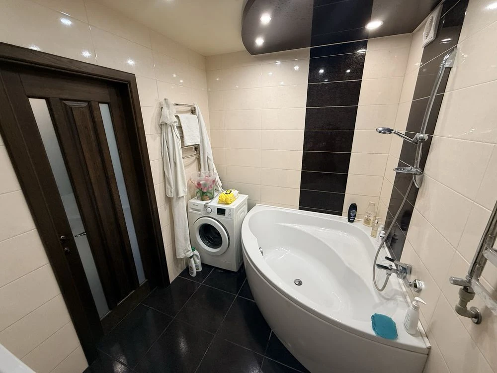 For Sale: Luxury 3-bedroom apartment