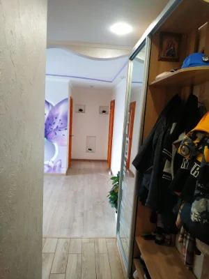 Продам 3 -х кімнатну квартиру