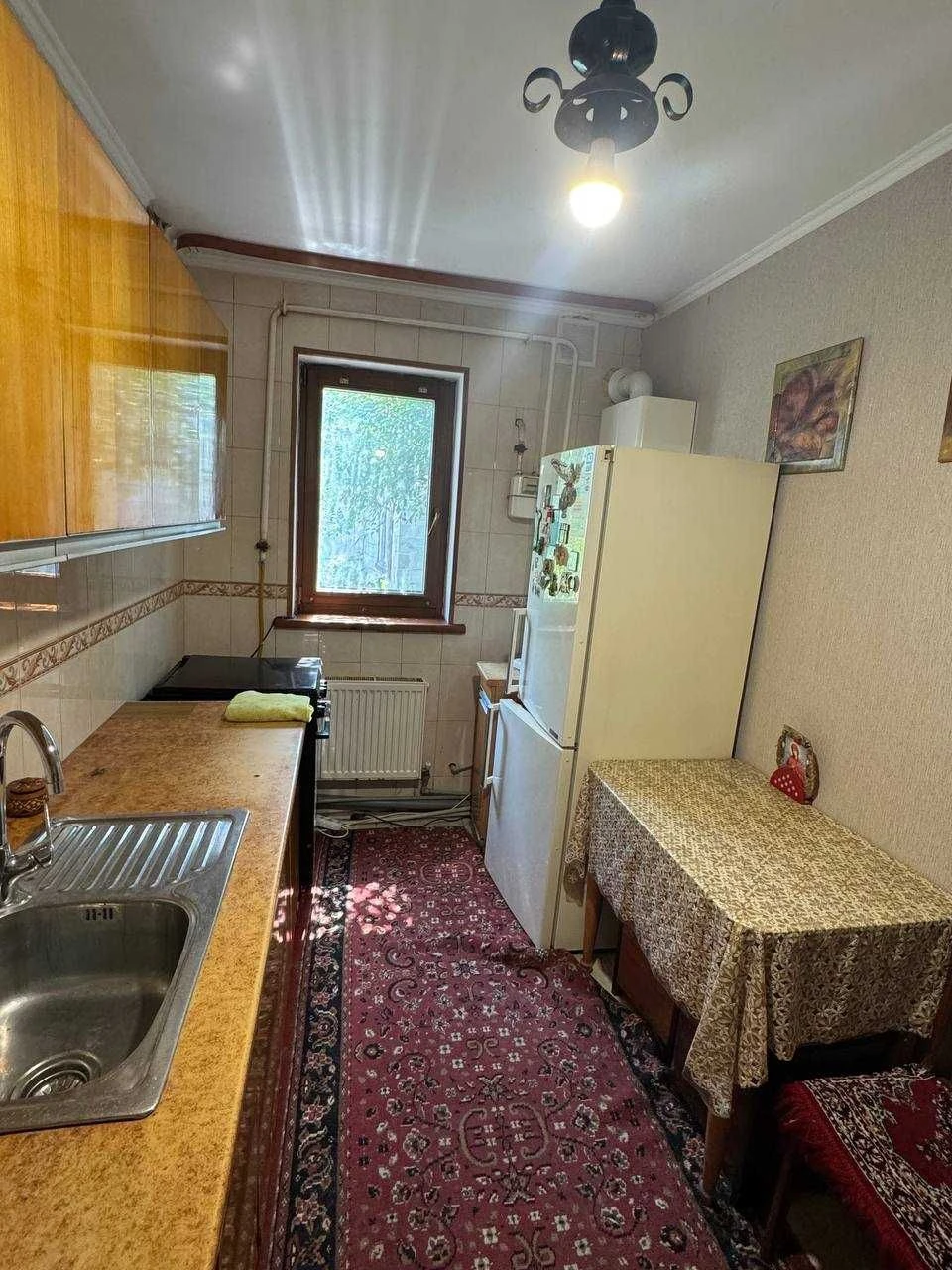 продам квартиру з власним двором