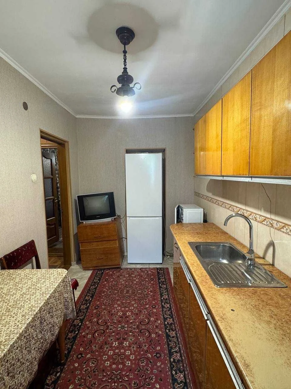продам квартиру з власним двором