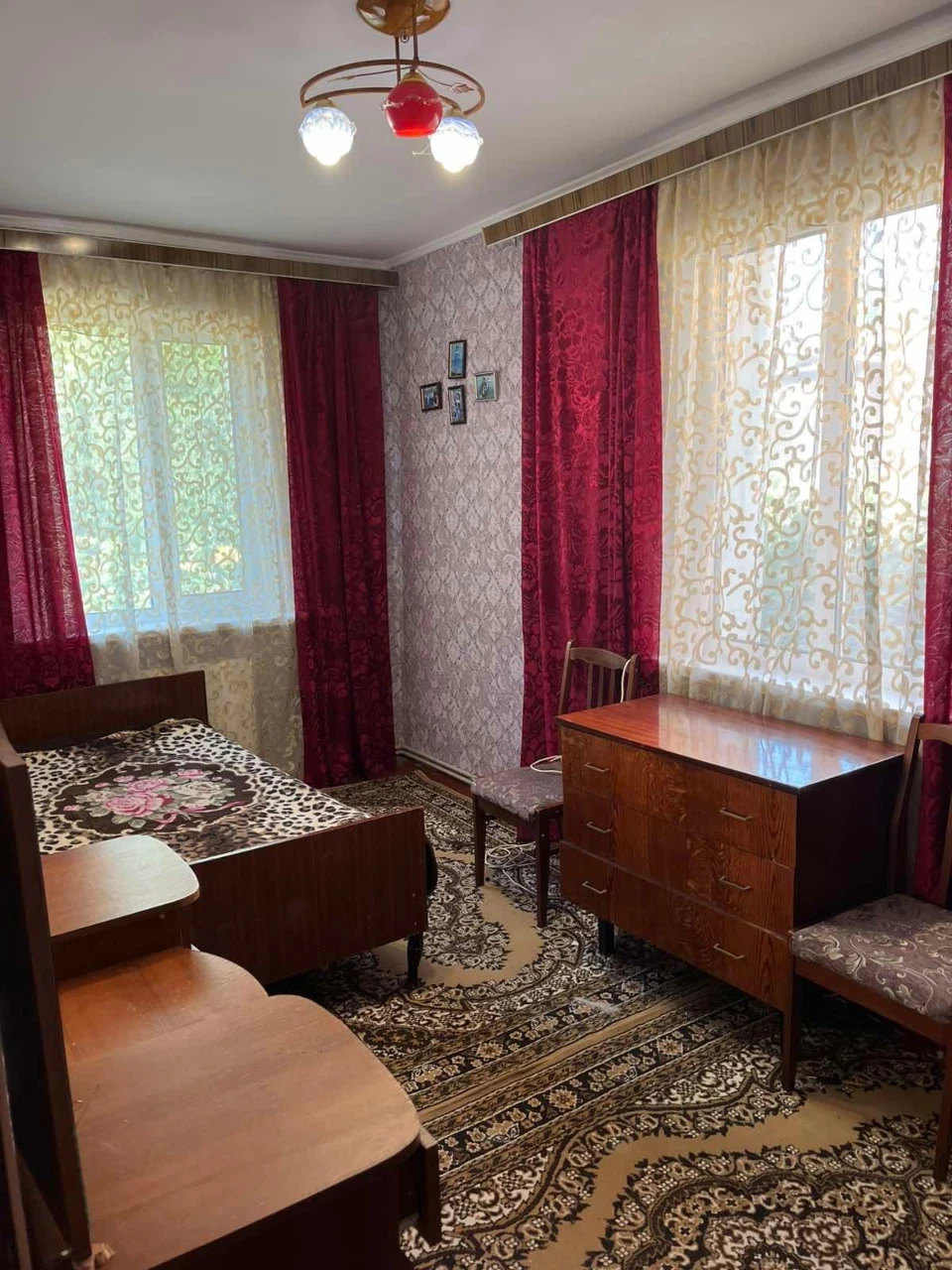 Продается трехкомнатная квартира