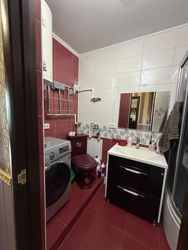 3-bedroom apartment for sale in the city center