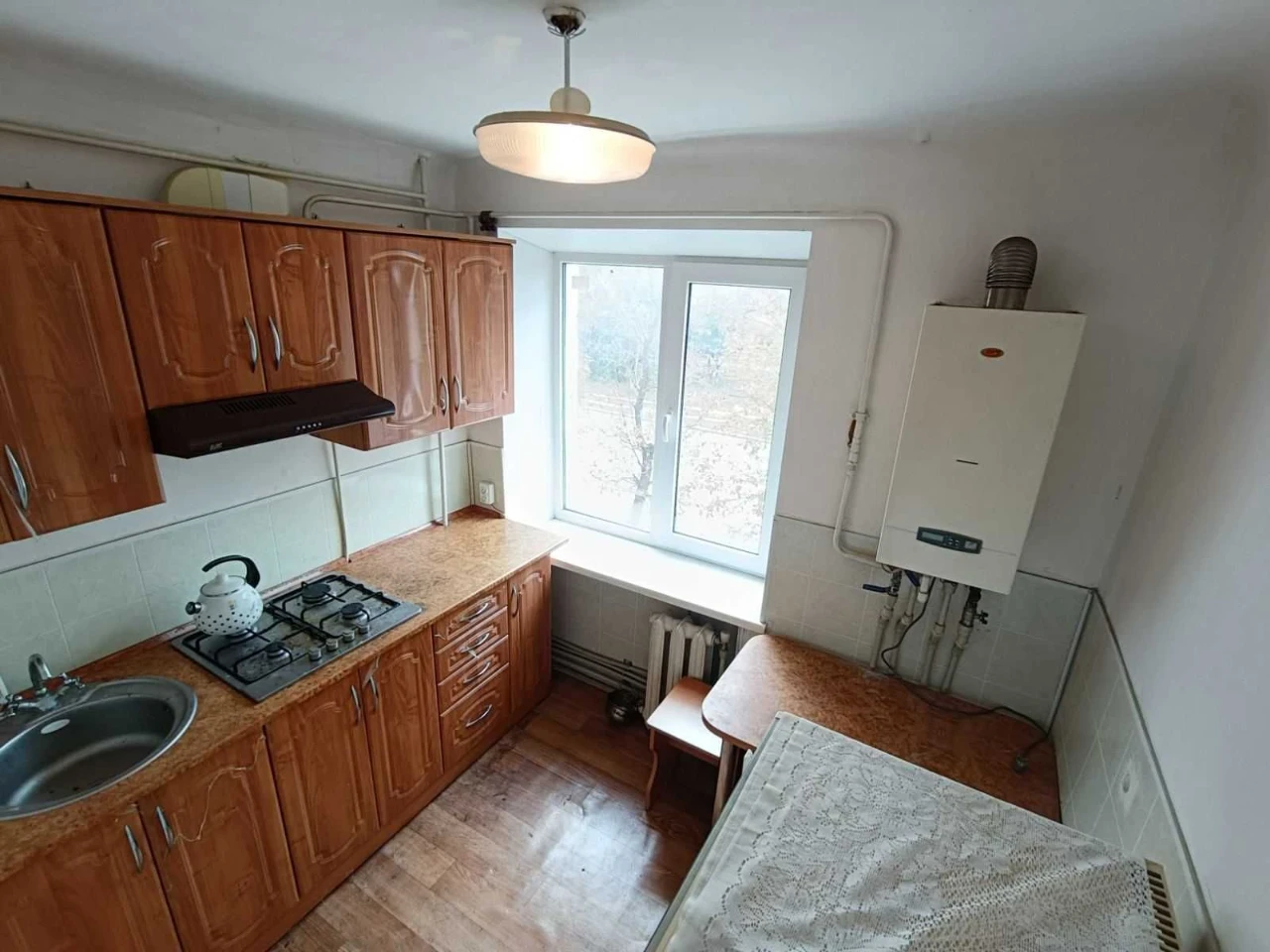 2-bedroom apartment, 2nd floor, Furnished!