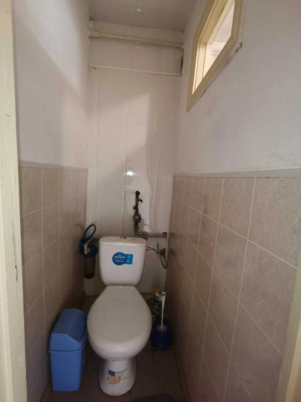 2-bedroom apartment, 2nd floor, Furnished!