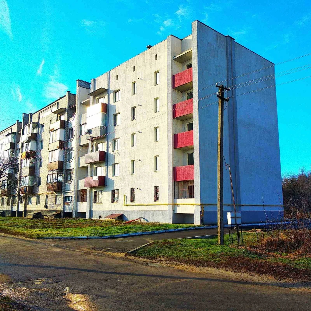 Продаж трикімнатних квартир в новобудові м. Золотоноша працю