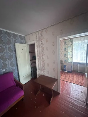 продам 2- кімнатну квартіру