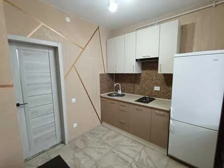 Продается 2-комнатная квартира в Золотоноша