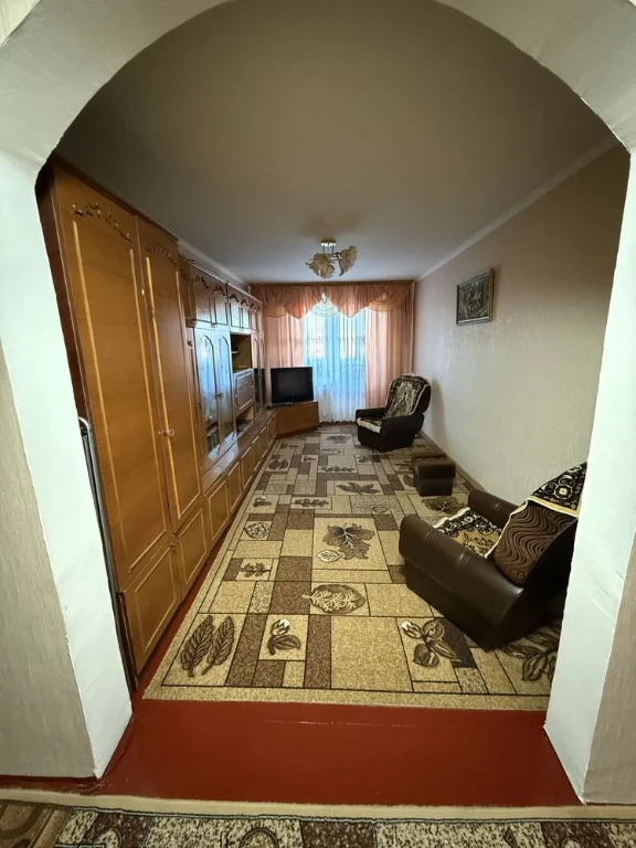 For Sale: 3-Bedroom Apartment in Zoloto-Nosha
