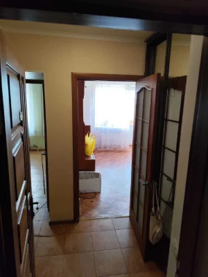 Продам 1 кімнатну  квартиру в м. Канів.