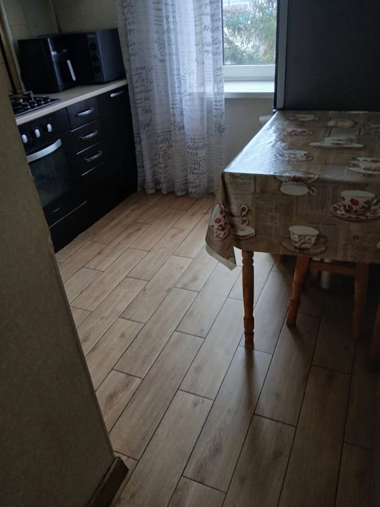 Продаж 1 кімнатної квартири 26 000$ + гараж 3500