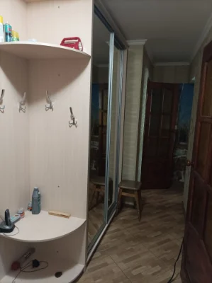 Продам квартиру в Каневі