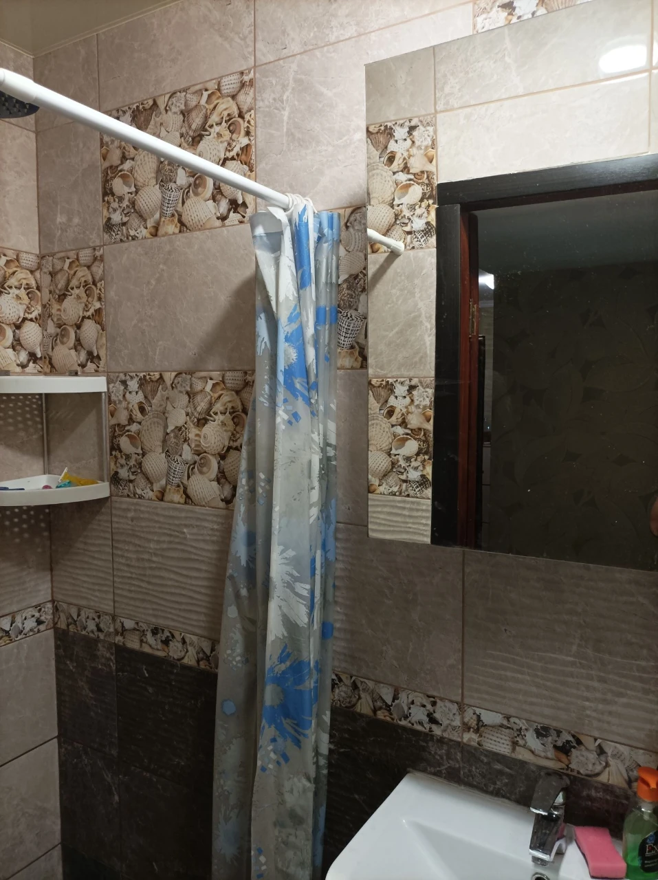 Продам квартиру в Каневі