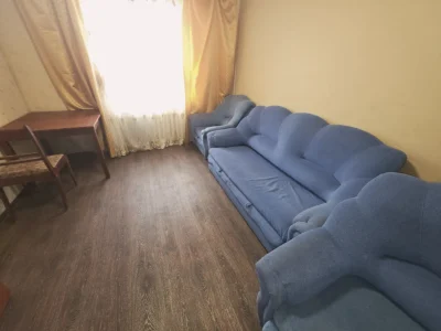 Канев,2х кім.кухня спільна,можна переобладнати