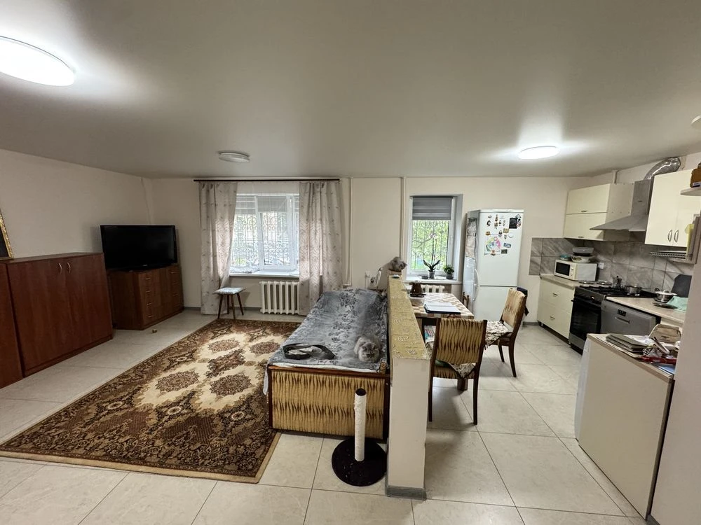 Two-bedroom apartment 49.6 sq.m. On the 1st floor. 2 entrances.