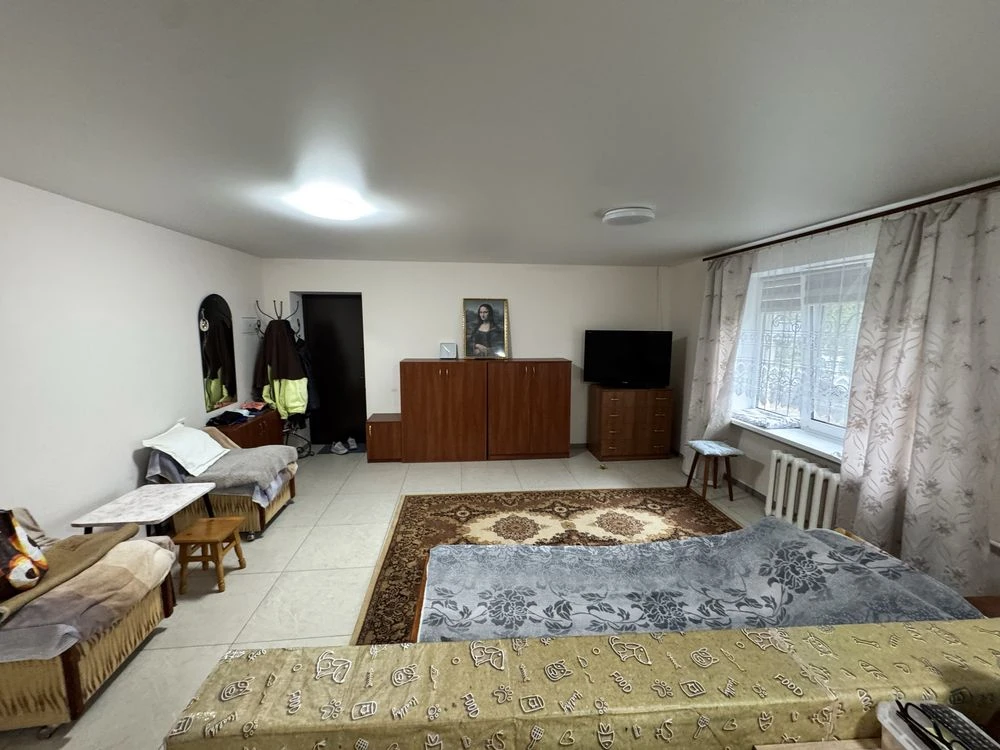 Two-bedroom apartment 49.6 sq.m. On the 1st floor. 2 entrances.