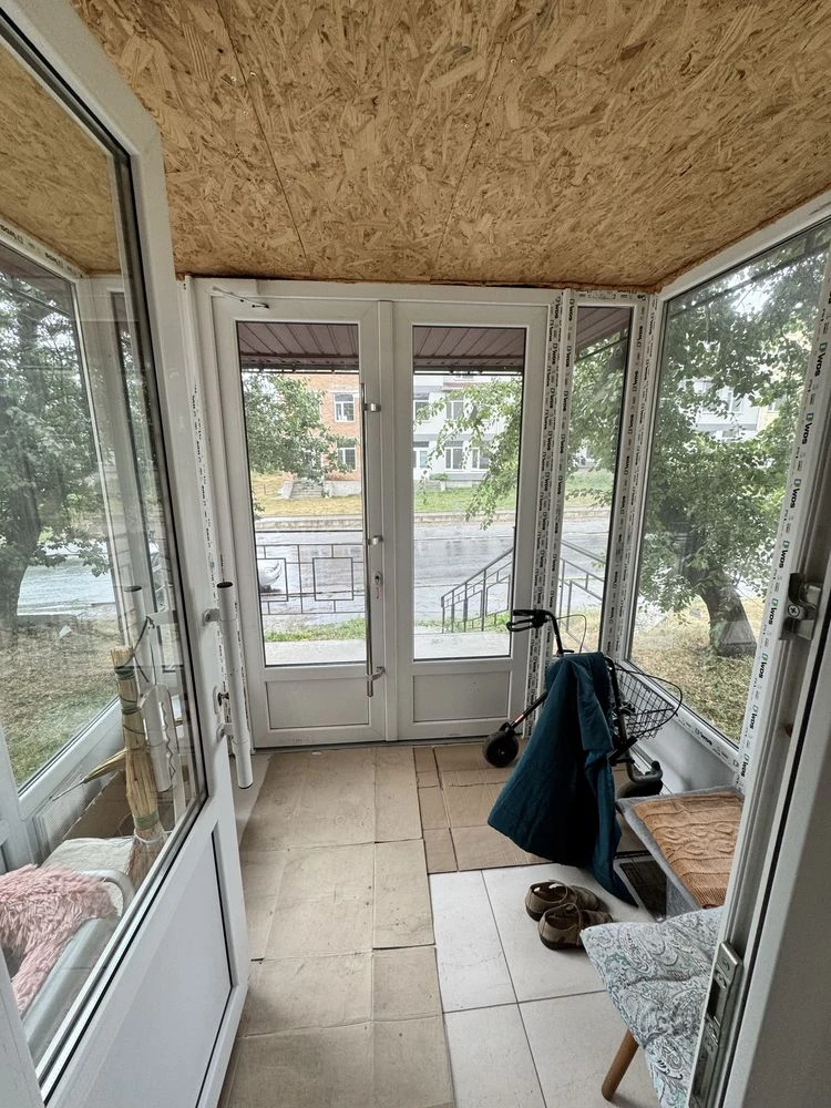 Two-bedroom apartment 49.6 sq.m. On the 1st floor. 2 entrances.