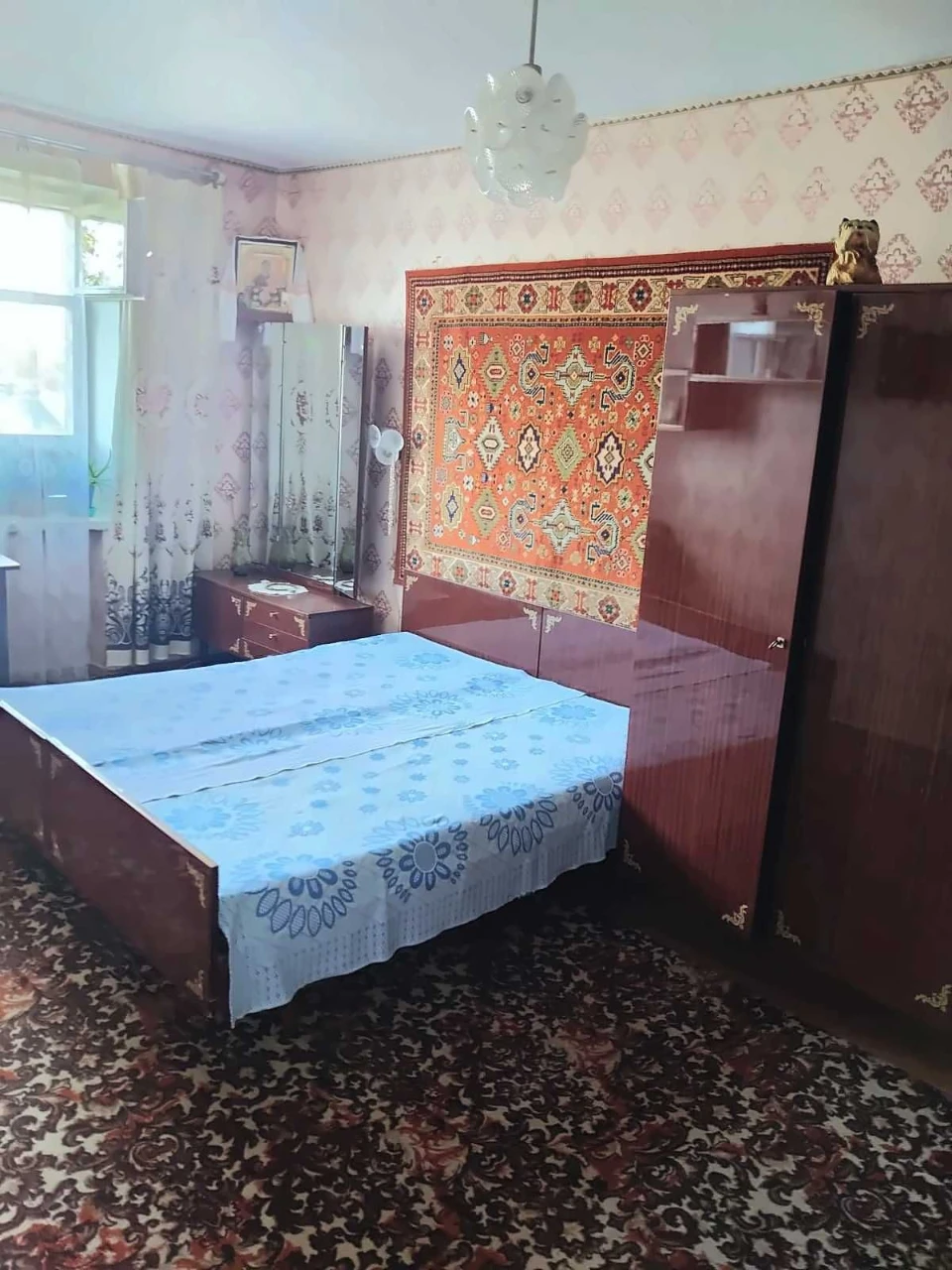 Квартира в самом центре, ул. Соборная — со мебелью и техникой