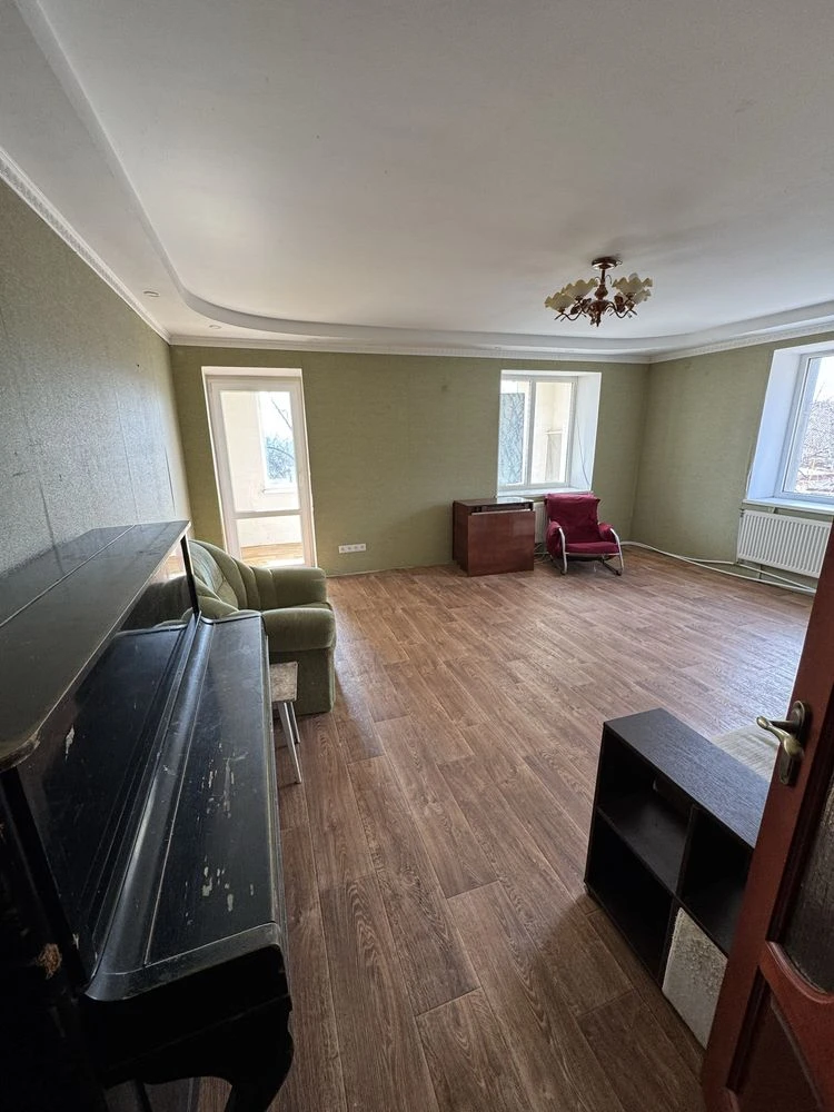 For Sale: 4-room apartment/part of a house in Smila, Gora area