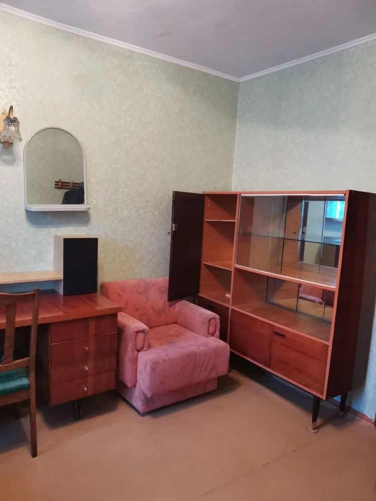 Sale of a 3-room apartment in the city of Smila, RПZ, Mazura