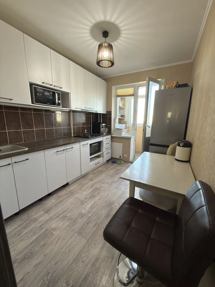 Продажа 3-комнатной квартиры в РПЗ, Смела