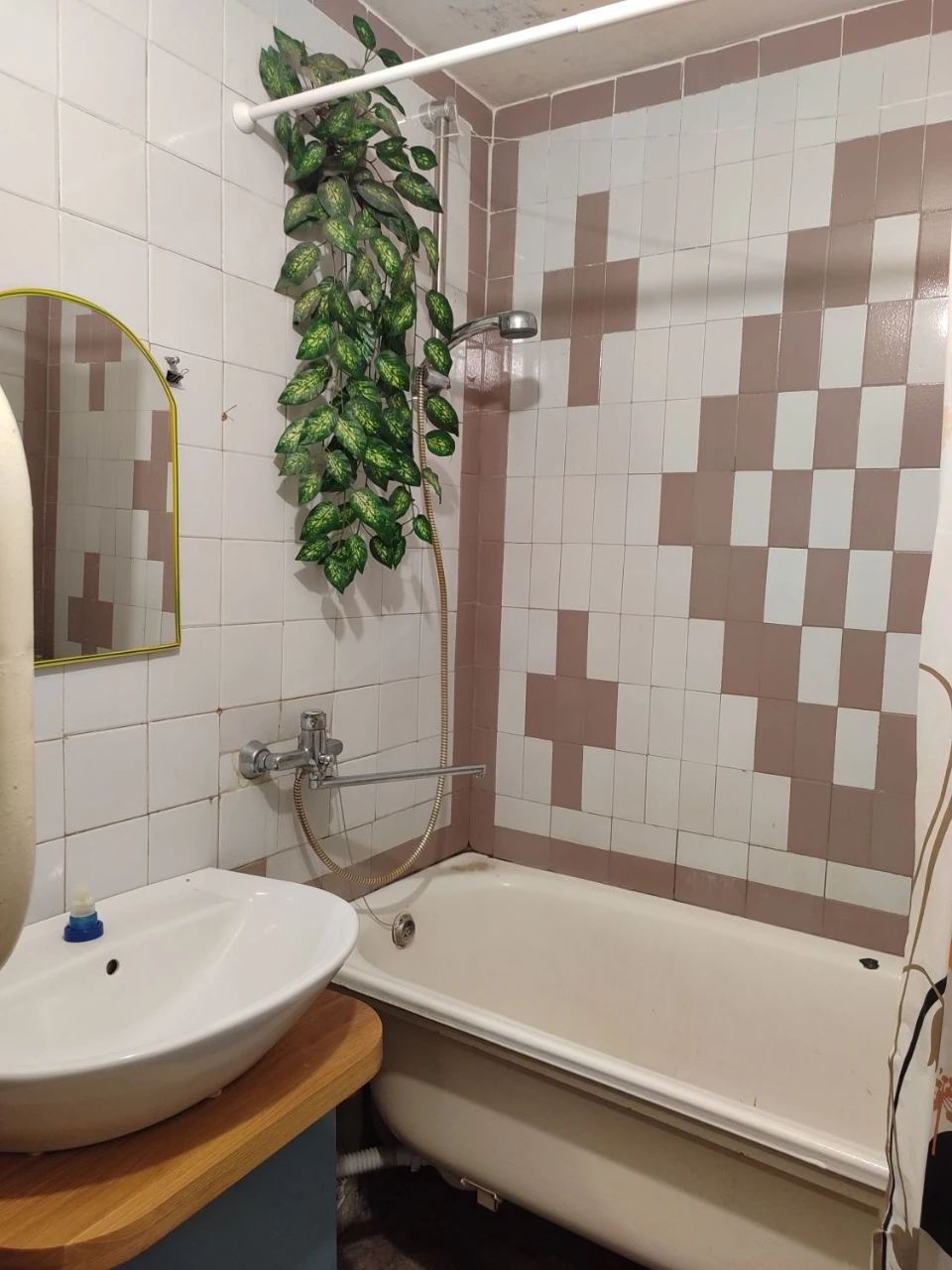 Продам 1 кімнатну квартиру в місті Сміла, район Богдана.