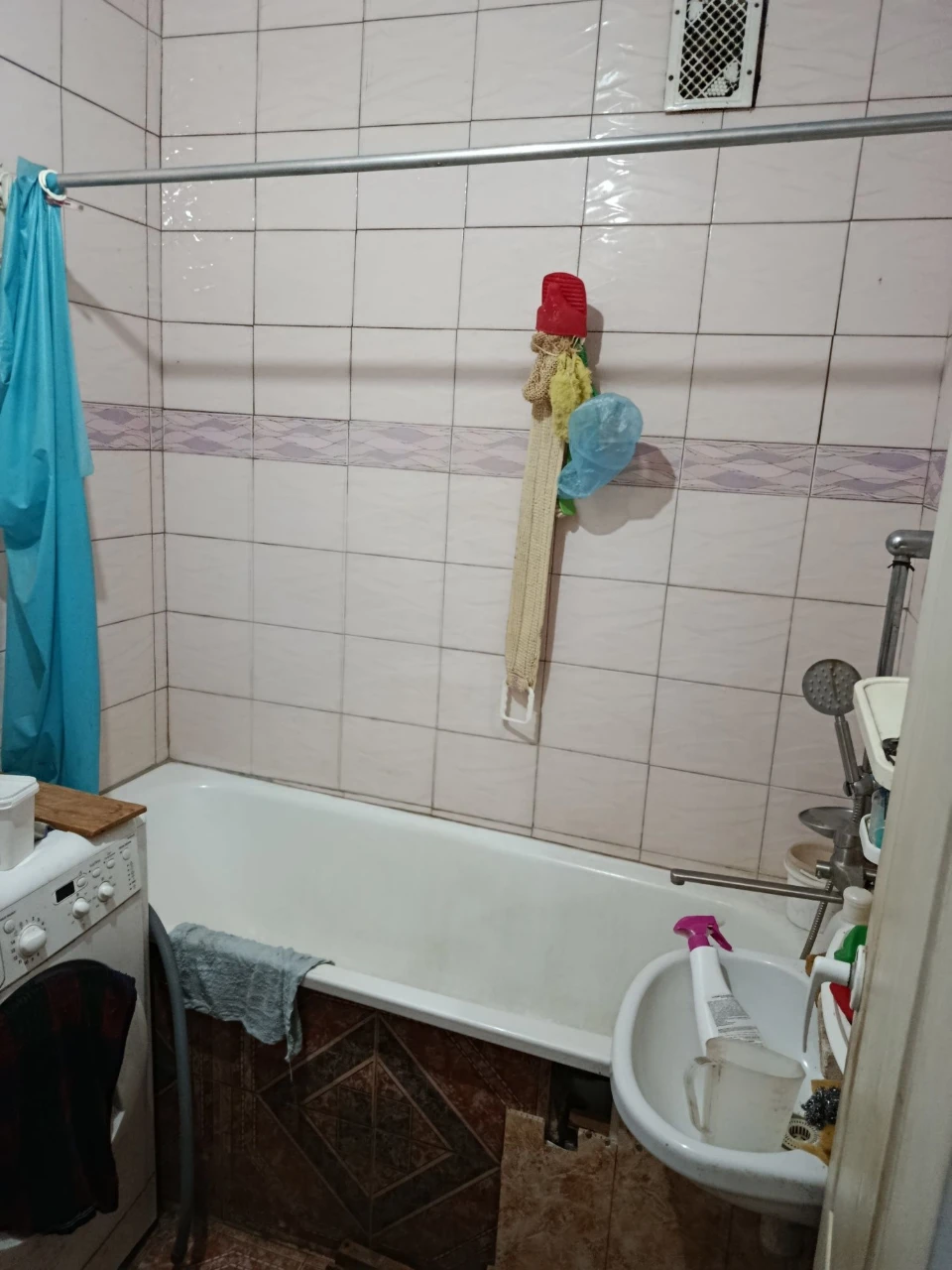 Продается 3-комнатная квартира в районе Богдана