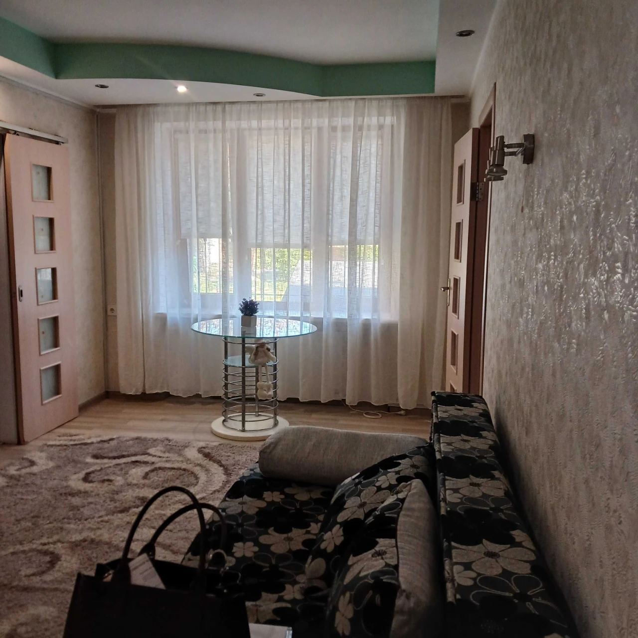 Продаж двокімнатної квартири в центрі міста