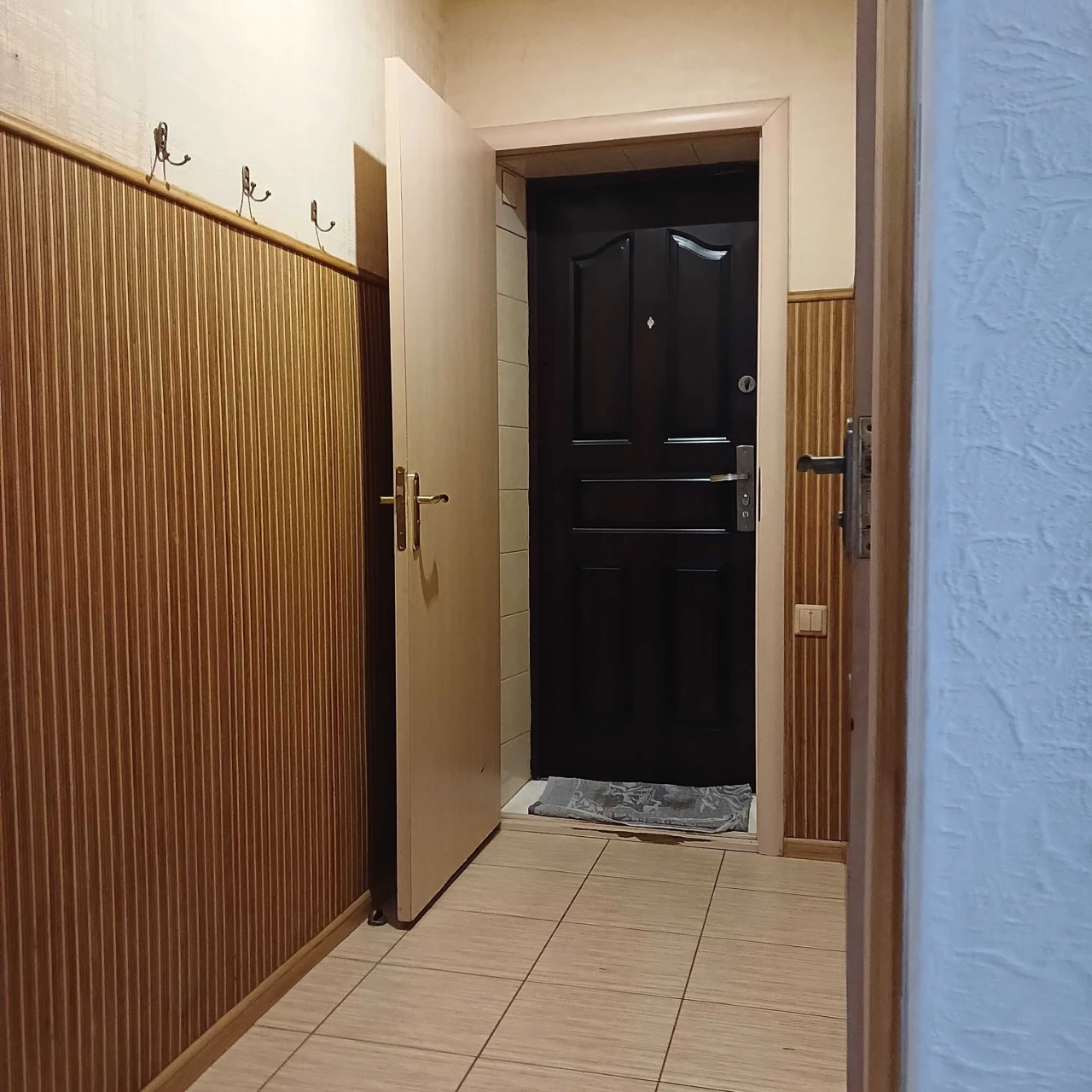 Продаж двокімнатної квартири в центрі міста
