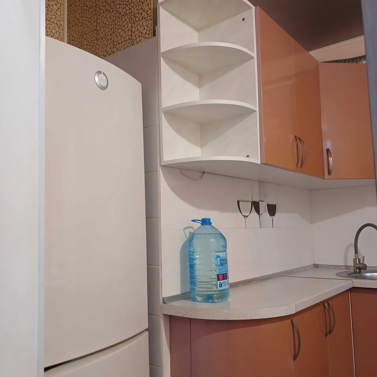 Продаж двокімнатної квартири в центрі міста