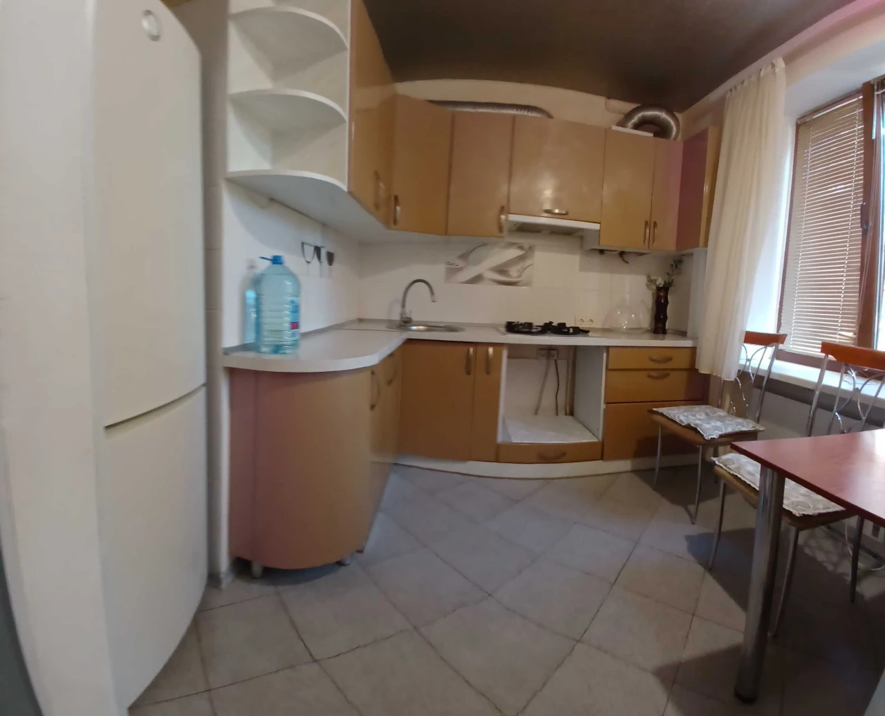 Продаж двокімнатної квартири в центрі міста