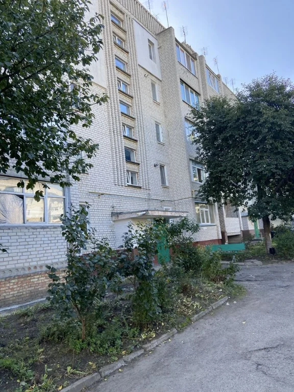 For Sale: 3-bedroom apartment in Smila, Bohdan Khmelny Street