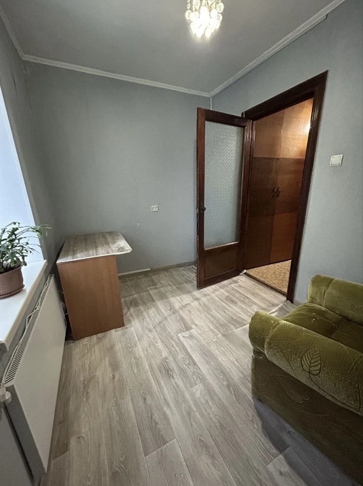 For Sale: 3-bedroom apartment in Smila, Bohdan Khmelny Street