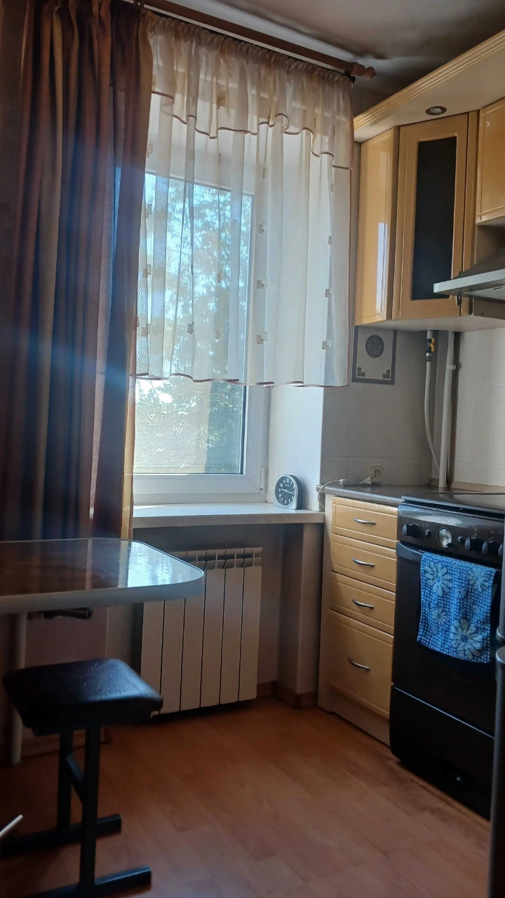 Продаж двокімнатної  квартири в центрі міста