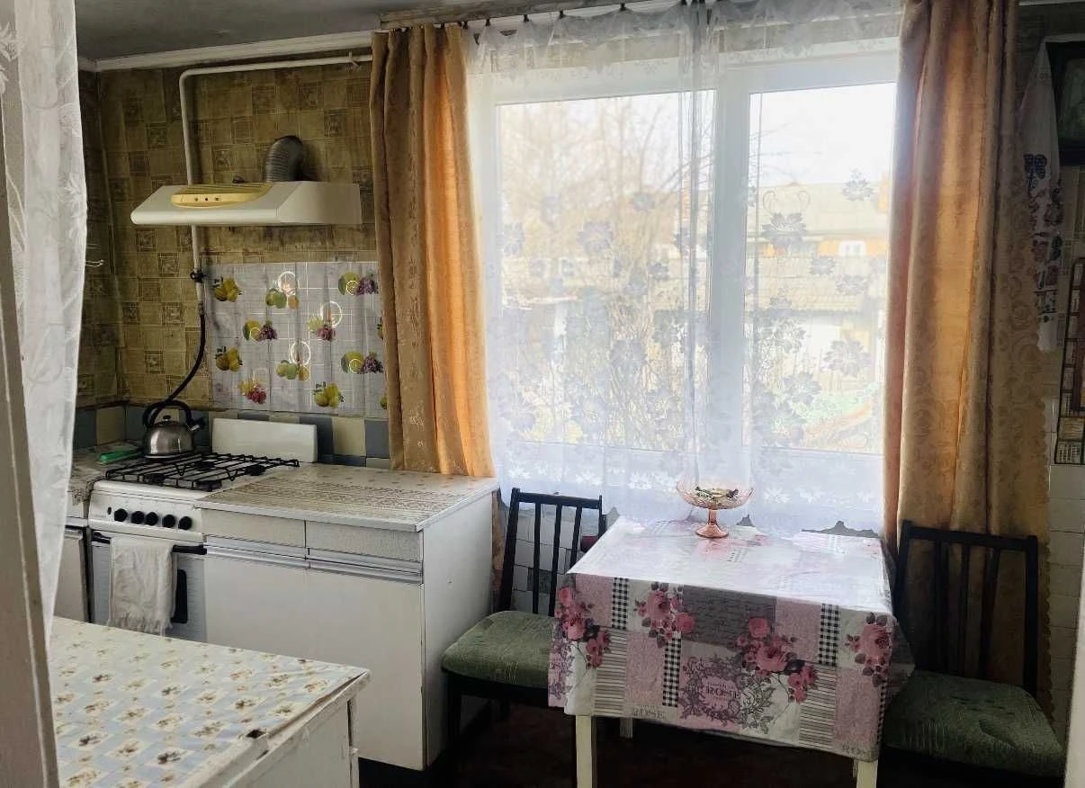 Продаю 3-кімнатну квартиру в 4-поверховому будинку в місті Сміл