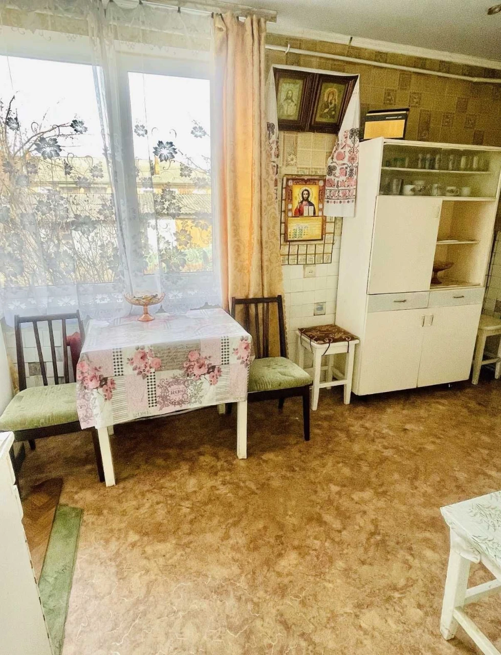 Продаю 3-кімнатну квартиру в 4-поверховому будинку в місті Сміл