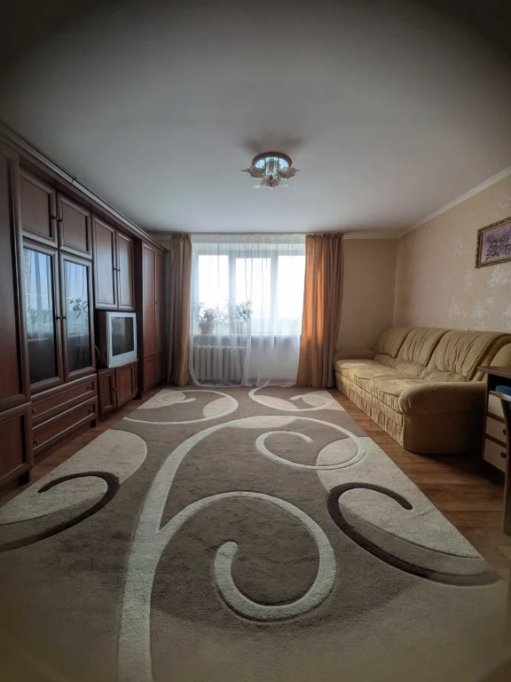 Продаж 2-к квартири в р-н Машбуд