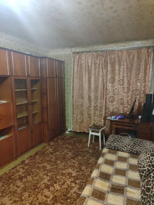 Продаж 1-кімнатного житла в місті Сміла, центр міста.