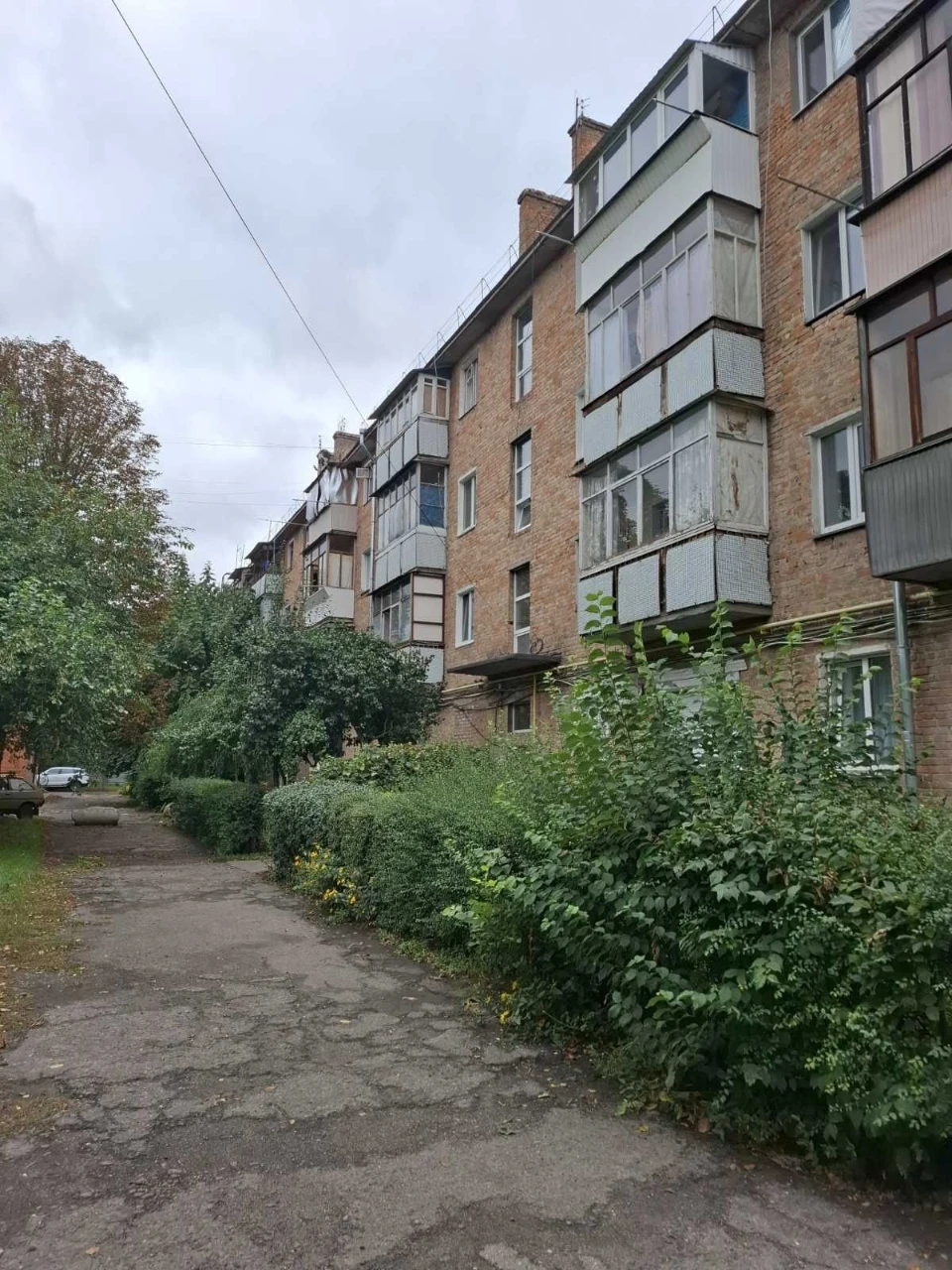Sale of a 3-room apartment in the city of Smiyla.