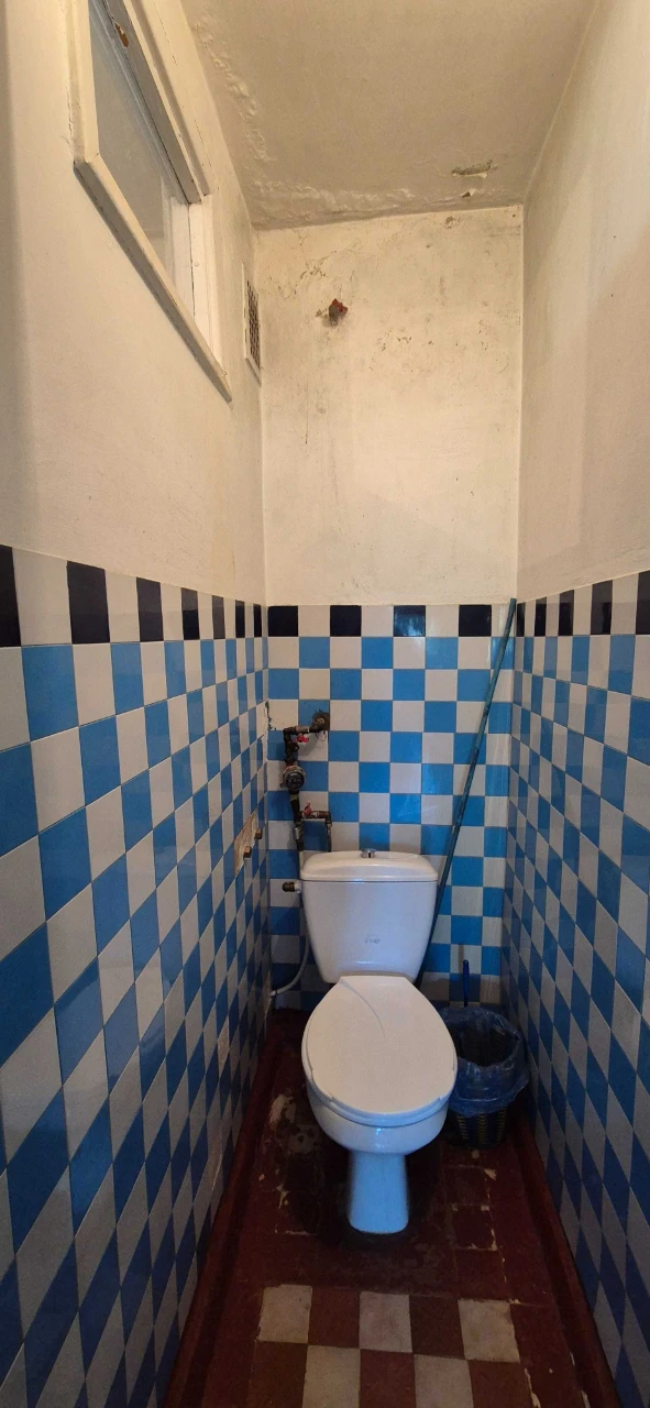 For Sale: 3-room apartment with independent gas heating. Government programs available.