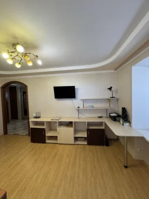 Продаж 2 кім, ЦЕНТР